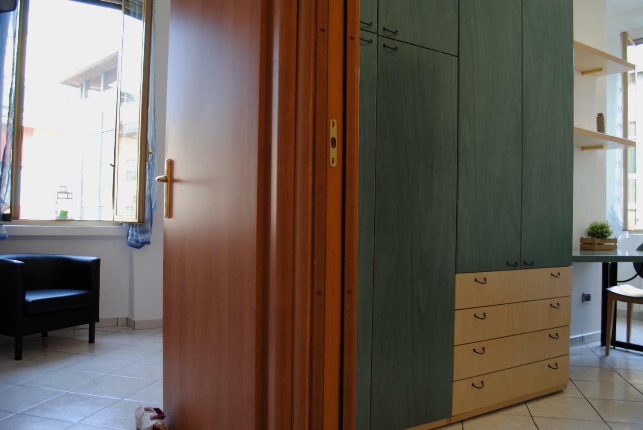 Bnbook - Borromeo 1 Rho Esterno foto